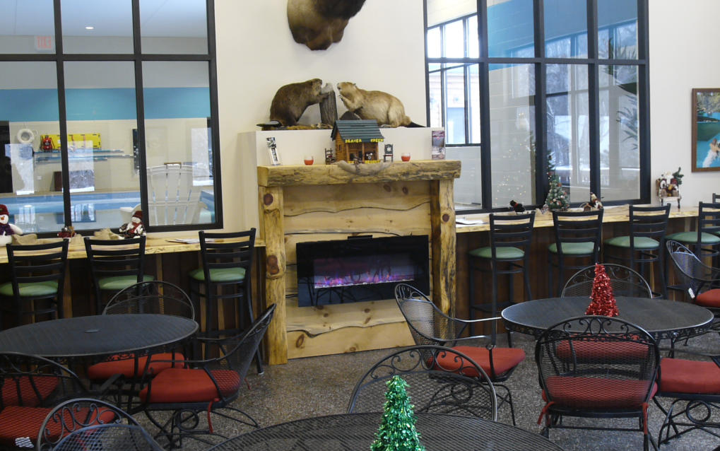 This is a picture of the lounge at Beaver Creek Resort in Gaylord, MI